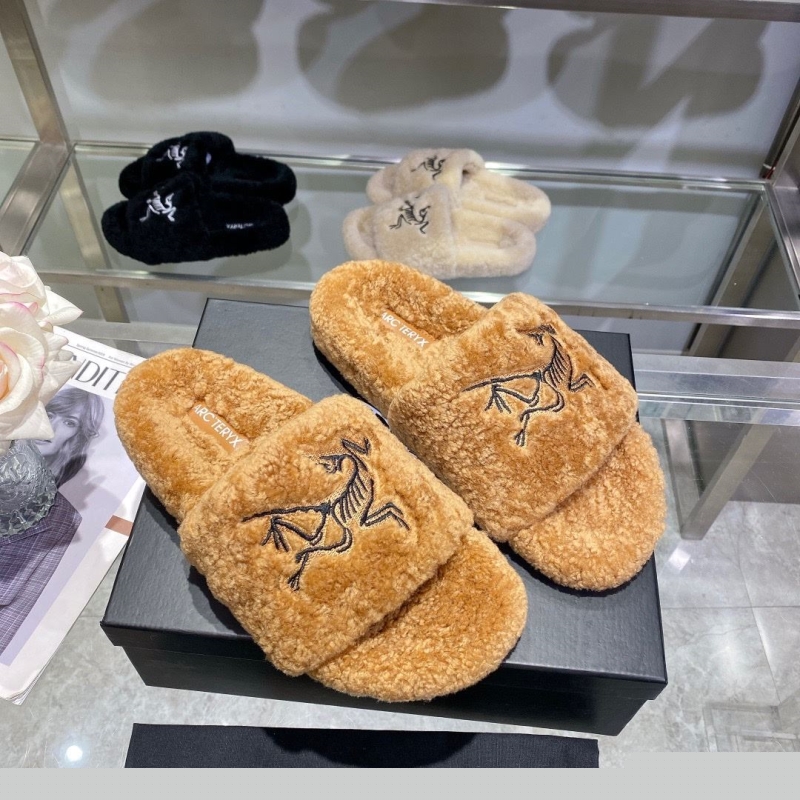 Other Slippers